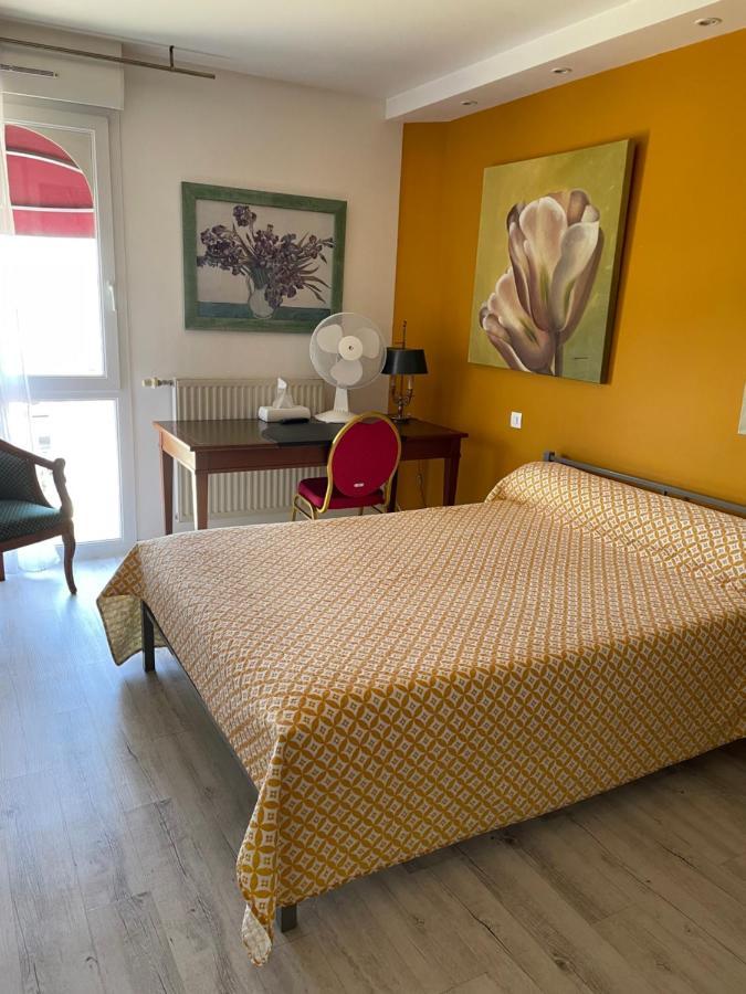 L'Abribis Hotel เฟอร์มินี ภายนอก รูปภาพ