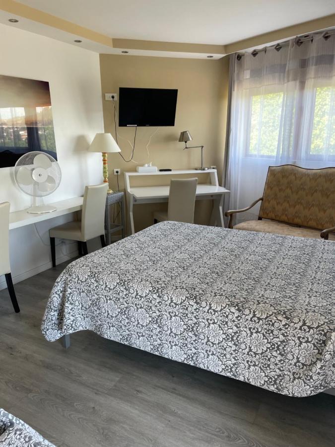 L'Abribis Hotel เฟอร์มินี ภายนอก รูปภาพ