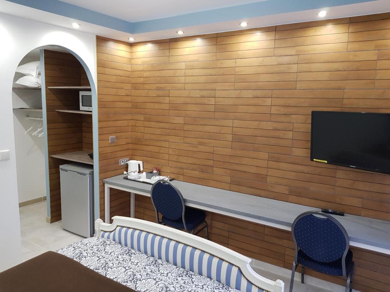 L'Abribis Hotel เฟอร์มินี ภายนอก รูปภาพ